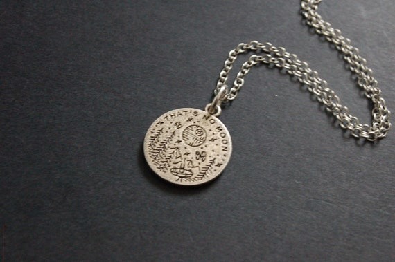 Star Wars That's No Moon' Death Star Necklace