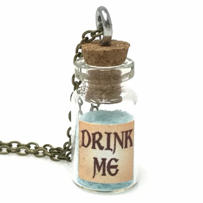 UMBRELLALABORATORY Alice in Wonderland Fairy Glow in The Dark Kawaii Necklace-Drink me