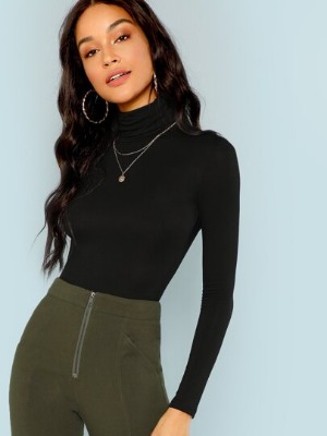 SHEIN Solid Form-Fitting Turtleneck Top