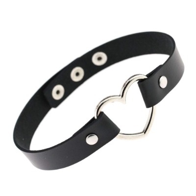 zhibeisai Dames Meisjes Heart Lichtmetalen Choker Punk choker choker ketting Hollow Heart Punk Ketting Sieraden Party Club Female halskraag Zwart