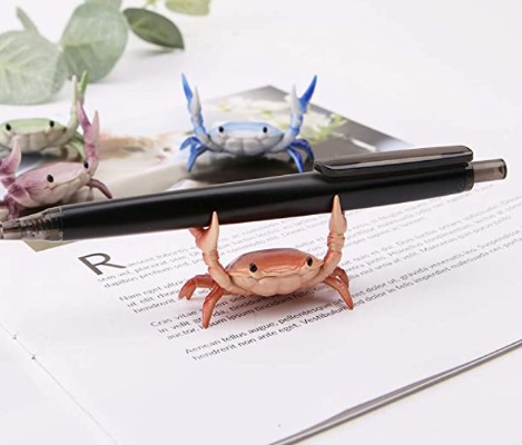 Amazon.com : New Japanese Creative Cute Crab Pen Holder Weightlifting Crabs Penholder Bracket Storage Rack Gift Stationery : Office Products