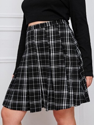  Plaid Boxy Pleated Skirt