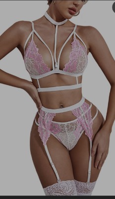 White and pink 4 piece set