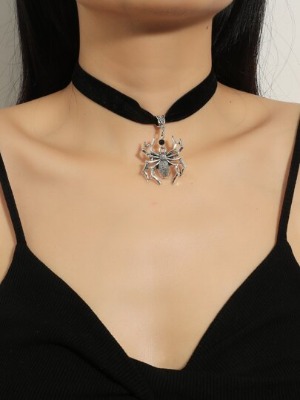 SPIDER PENDANT CHOKER