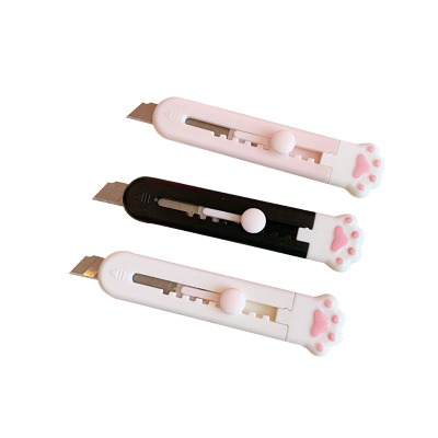 *cuts a b!tch cutely*