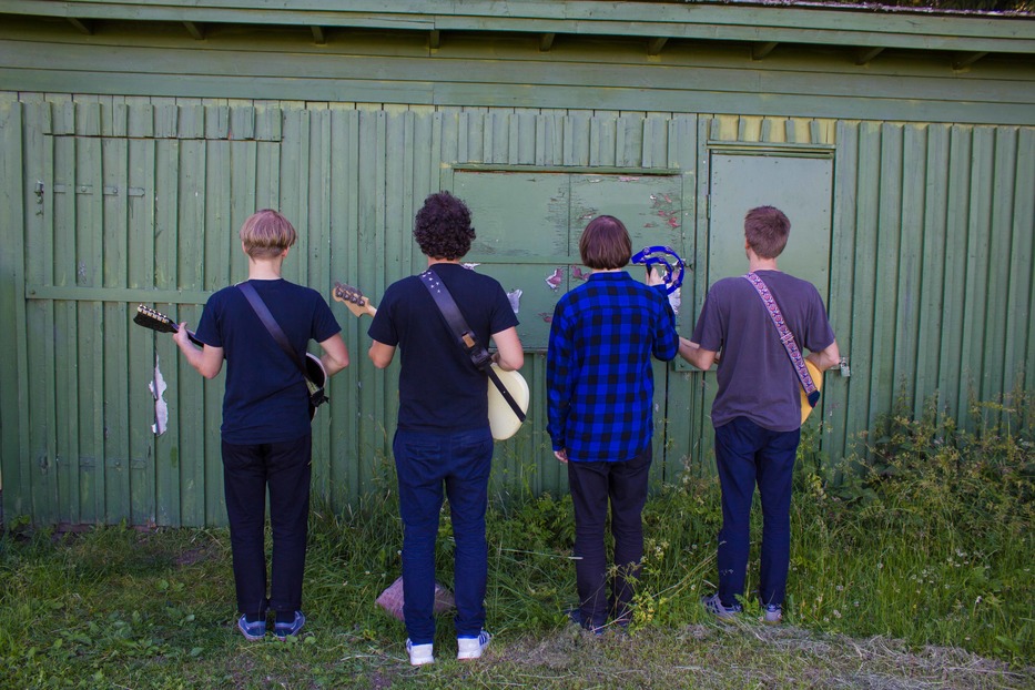 Moon Relay // Outer Limit Lotus