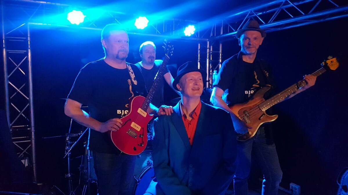 HOWLIN JUKES til House of Blues 4 nov kl 21-23. Bill på ticketco. Åpent ifra kl 20 - 24☀️😀Del gjerne