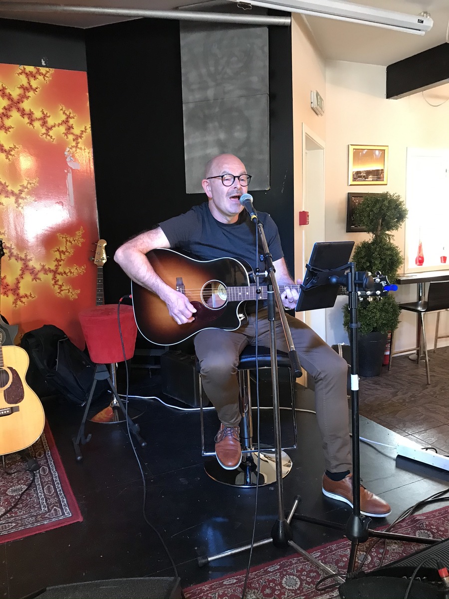 IRSK med MAGNE RØSTBØ AKUSTISK LØRD 20 NOV KL 15-17☀️😁HOUSE OF BLUES