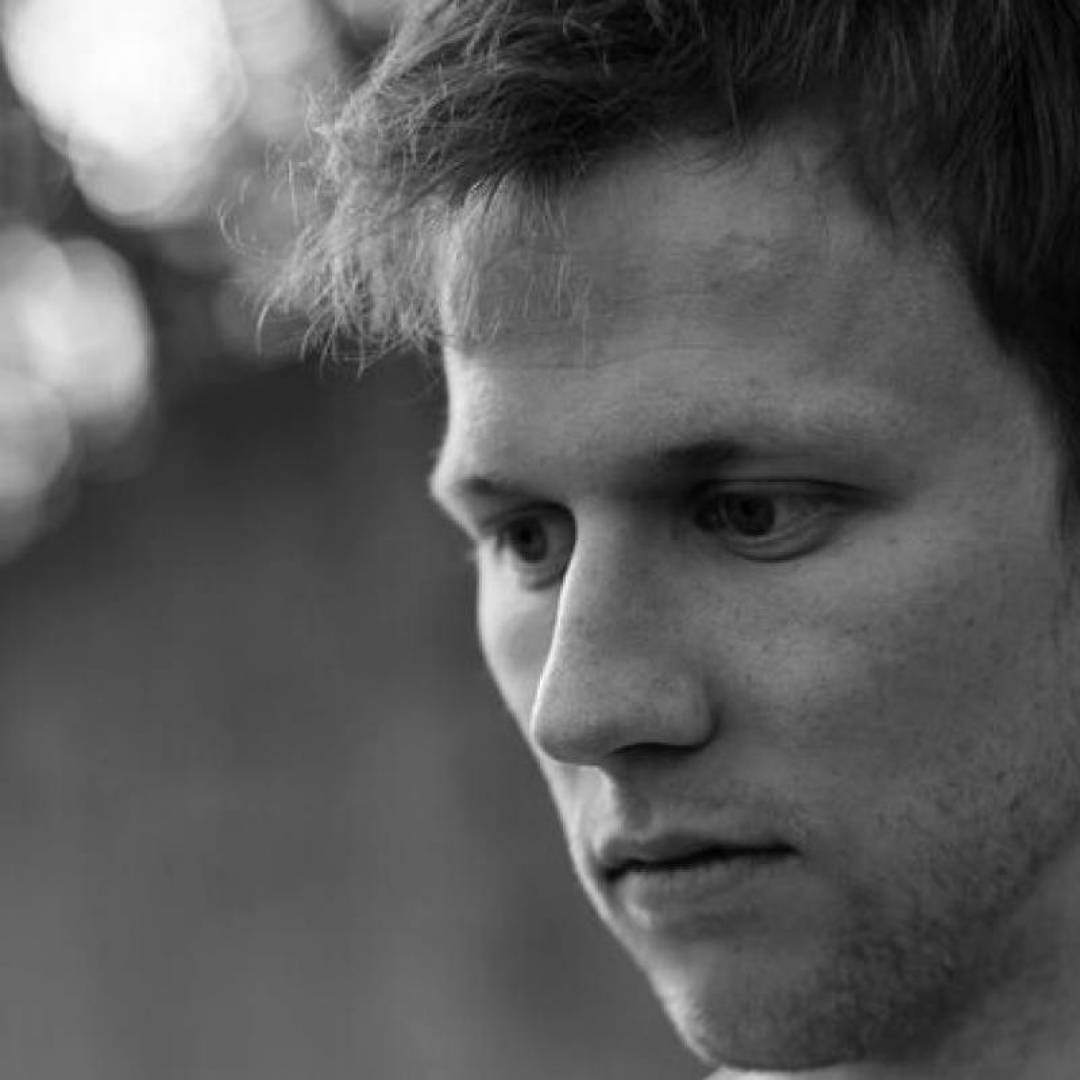 Fredrik Høyer i Kunstnerkirken Holmsbu