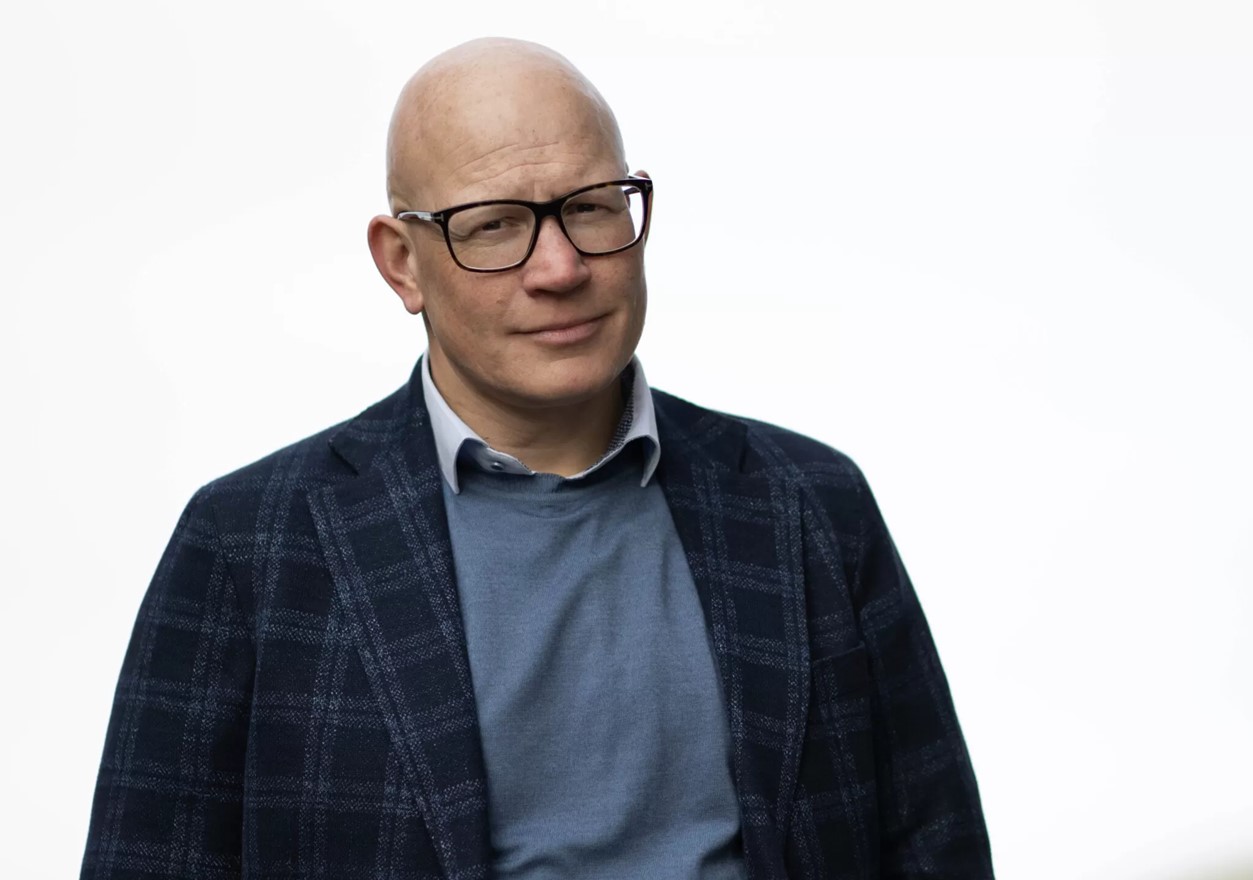 Bokprat: Påskekrim med Espen Skjerven