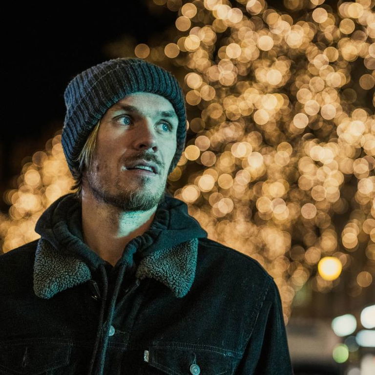 EKSTRA! Utsolgt: Jo Sverre // Desemberlys på Antikvariatet