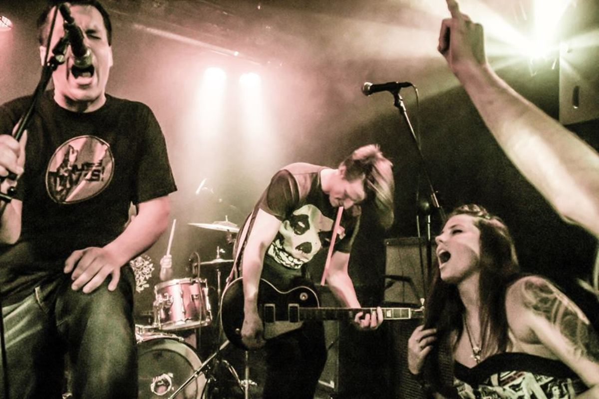 Tripod & Pelagic // Fru Lundgreen