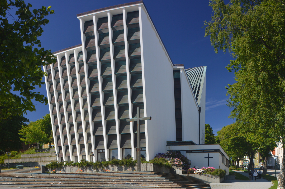 Kirkelandet kirke 60 år