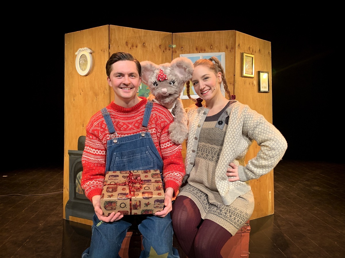 Endelig lørdag! 2. forestilling. Jul med Prøysen av Liberman produksjoner