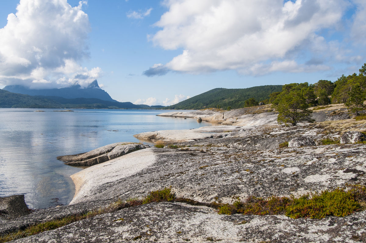 Fjæratur ved Nygård i Hamarøy.