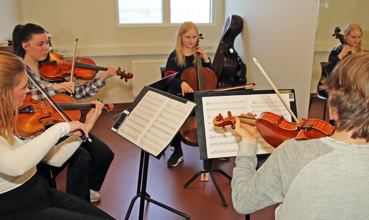 Ung i Aulaen: Munch videregående gjester Aulaen