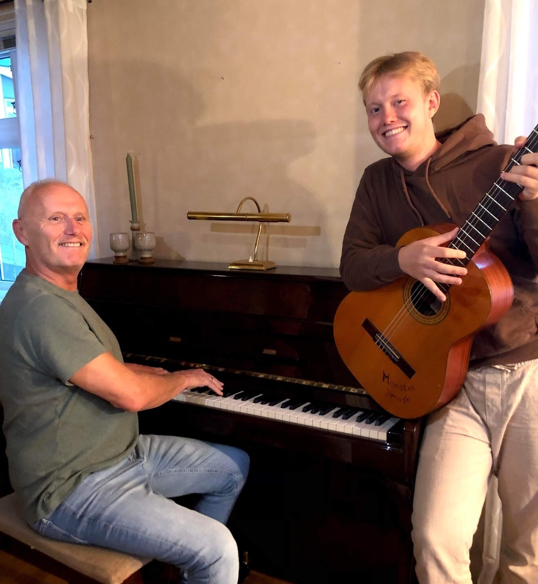 MORTEN & RUNE RØDNE til akustisk lørd House of Blues 22 okt 16-18☀️😁Velkommen😎Del gjerne!