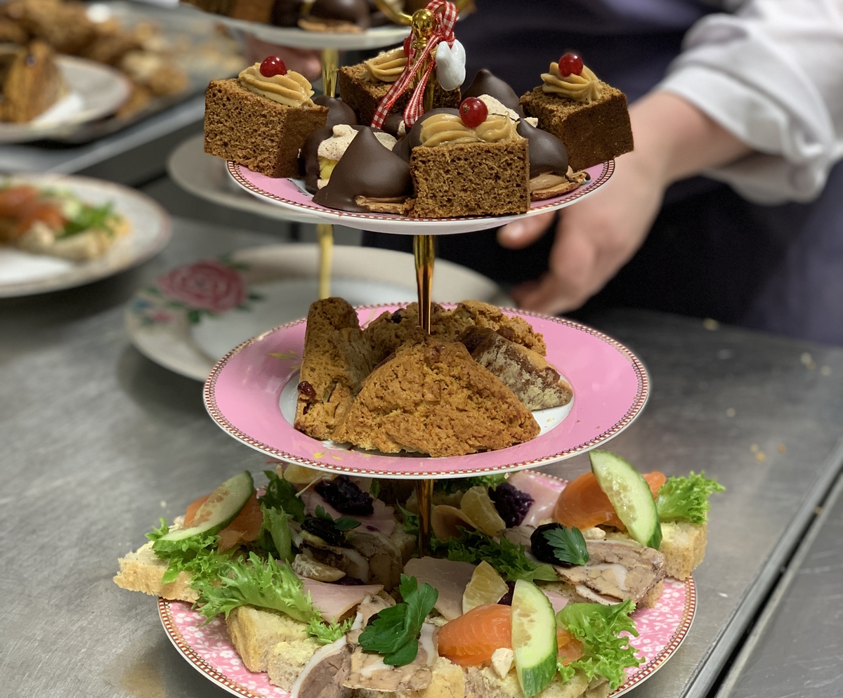 Afternoon Tea 2. april – Hotel Central