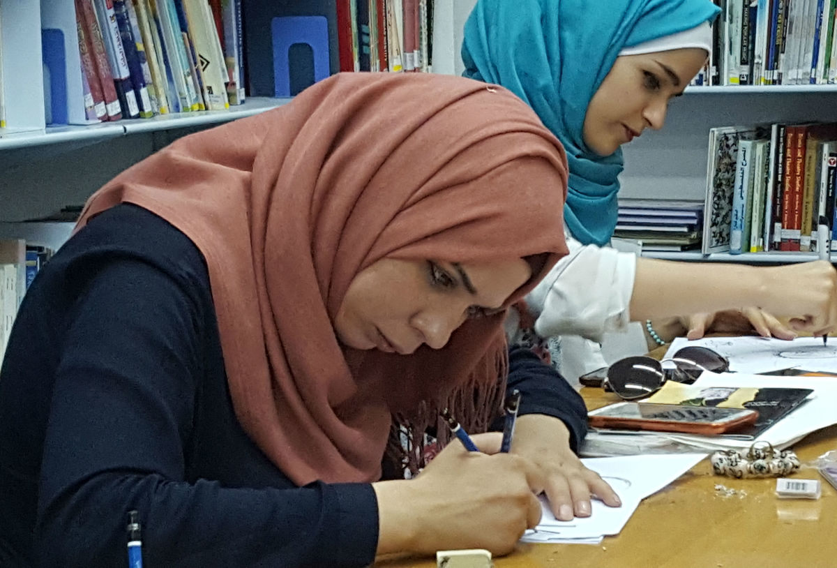 Parallellsesjon: Over barrikadene