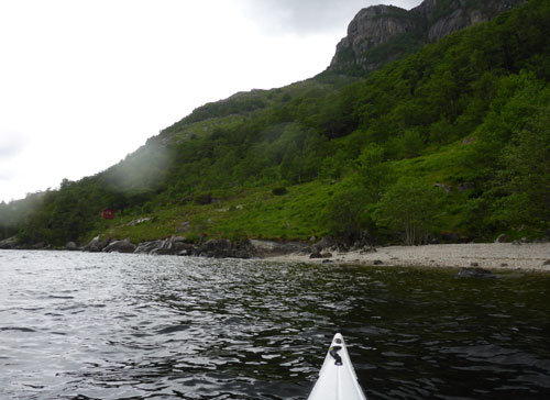 Kalveskog sett fra kajakk