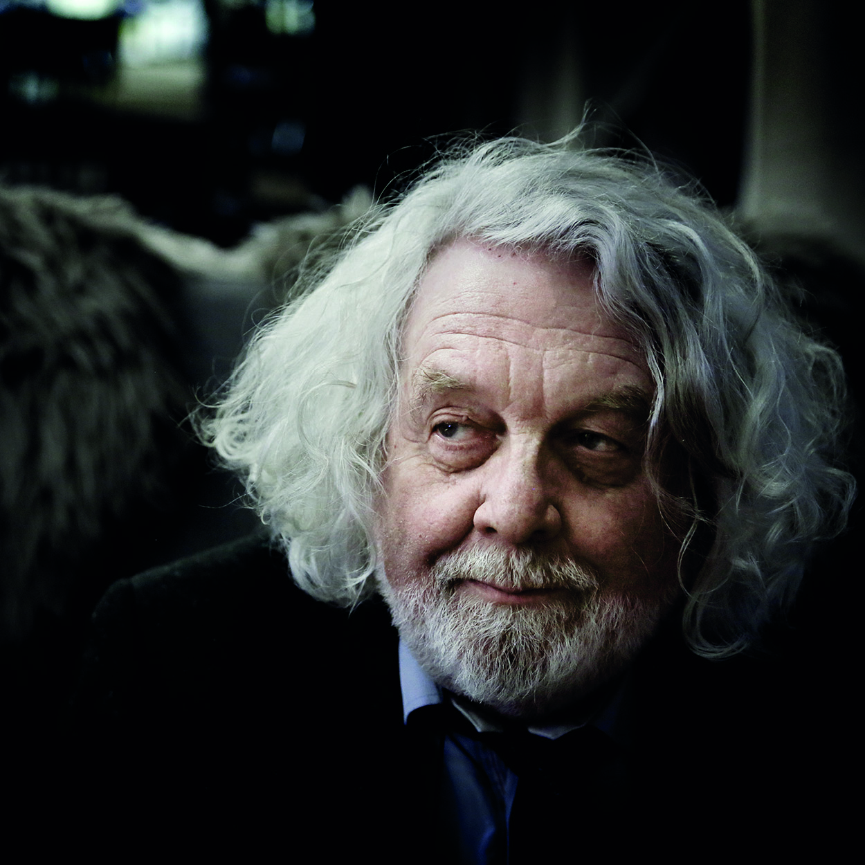 Edvard Hoem: Husjomfru