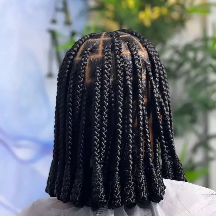 Knotless braids MEDIUM/LARGE