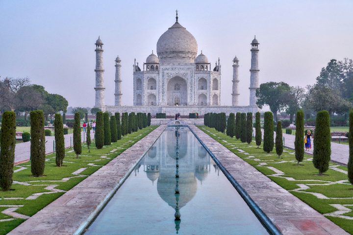 インド