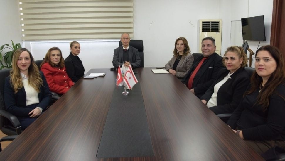 Oğuzhan Hasipoğlu Eczacılarla İlaç Temini Sistemini Görüştü