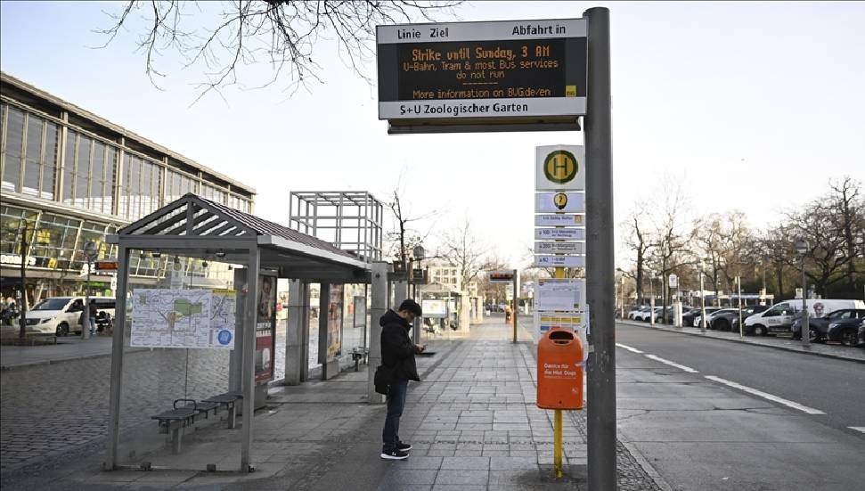 Almanya'da Grev Dalgası Toplu Ulaşımı Olumsuz Etkiledi