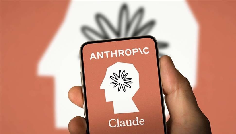 Anthropic, Pentagon'un Anlaşmasını Reddetti, Claude Zirveye Yerleşti