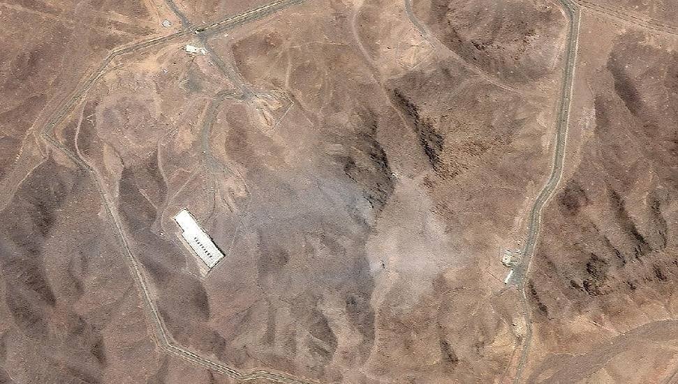 İran Atom Enerjisi Başkanı İslami: ABD-İsrail Natanz'ı İki Kez Hedef Aldı