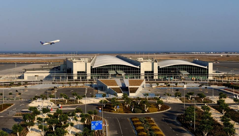 Kıbrıslıların tahliyesi için uçuşlar başladı: Dubai'den 180 kişi geliyor