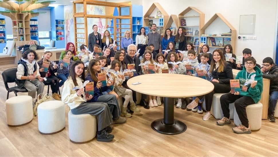 Zülfü Livaneli Bahçeşehir Kıbrıs Üniversitesi’nde çocuklarla buluştu