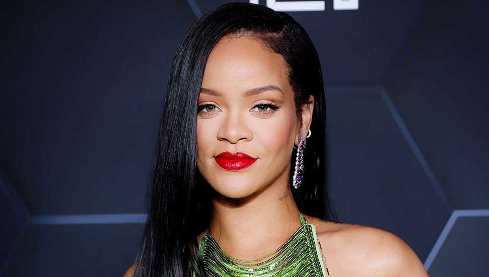 Rihanna'nın evine tüfekli saldırı düzenlendi!