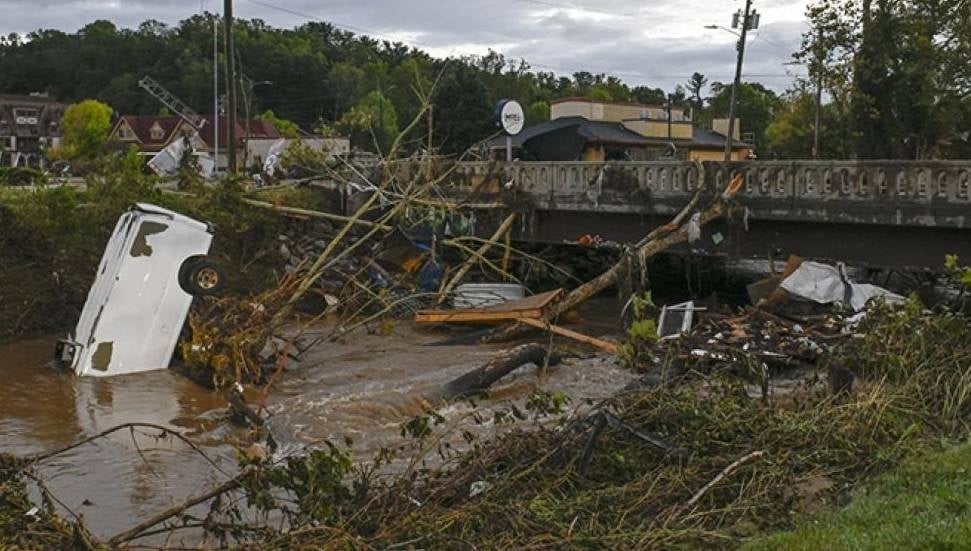 ABD'de Fırtına ve Kasırgaların Yol Açtığı Ölüm Sayısı 8'e Çıktı