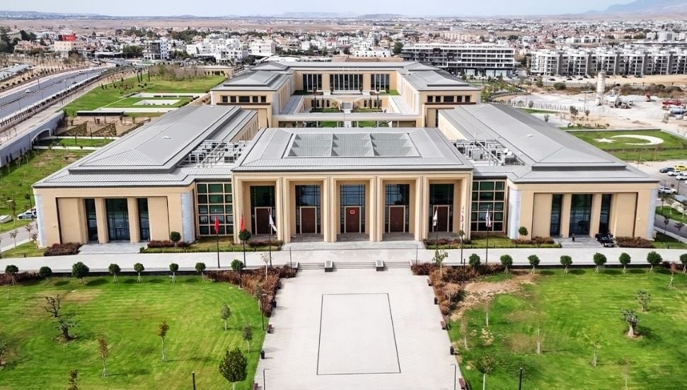 Meclis İkinci Denemede Toplandı: Beş Tasarı ve Üç Öneri Gündemde