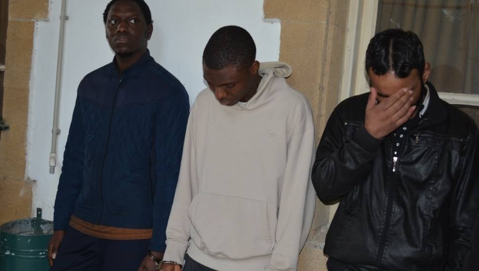 KKTC'de izinsiz ikamet eden 3 kişi 7 gün daha tutuklu kalacak