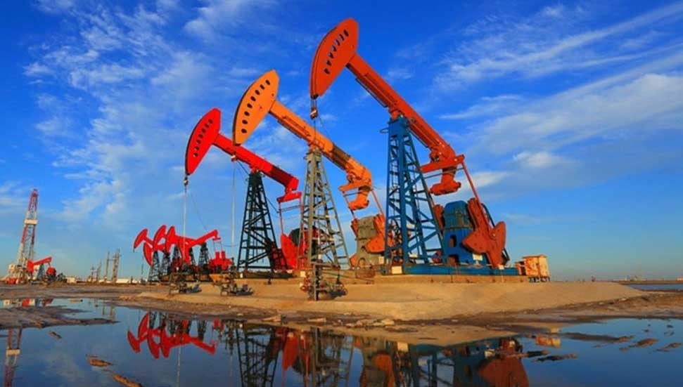 Petrol Fiyatları 100 Dolar Seviyesine Düşerek Dalgalandı