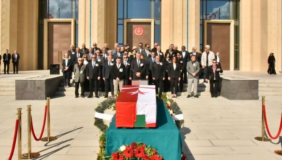 Salih Coşar Son Yolculuğuna Uğurlanıyor: Meclis'te Tören Düzenlendi