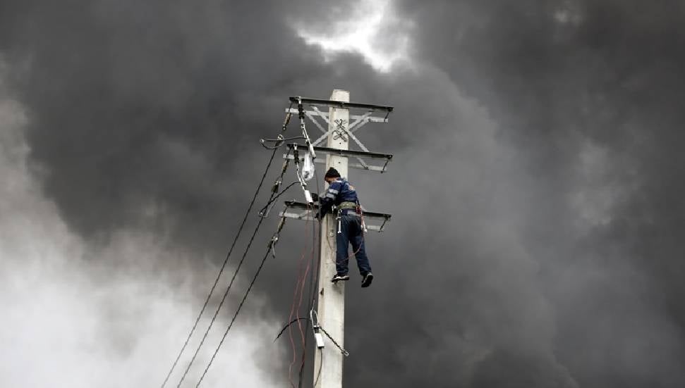 İran'daki elektrik şebekeleri ABD-İsrail saldırılarında hedef alındı