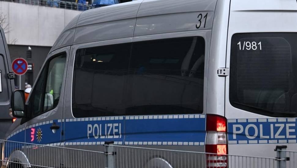 İsviçre'de otobüs yangını: 6 kişi hayatını kaybetti