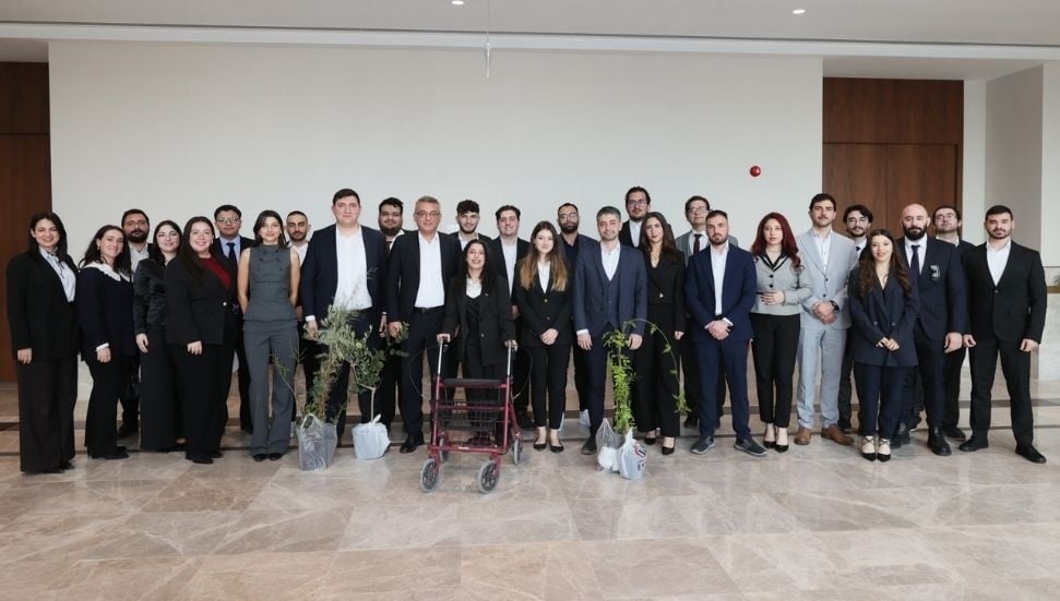 Erhürman, Gençlik Federasyonu ile Görüşerek Eleştirileri Değerlendirdi