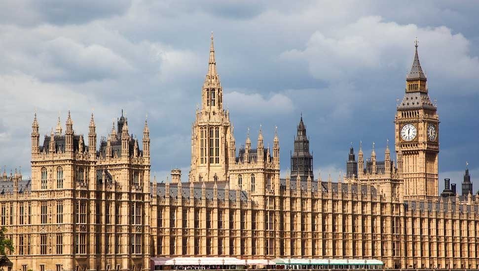 İngiltere'de 60'tan Fazla Milletvekili, İsrail'e Yaptırım Çağrısını Destekledi