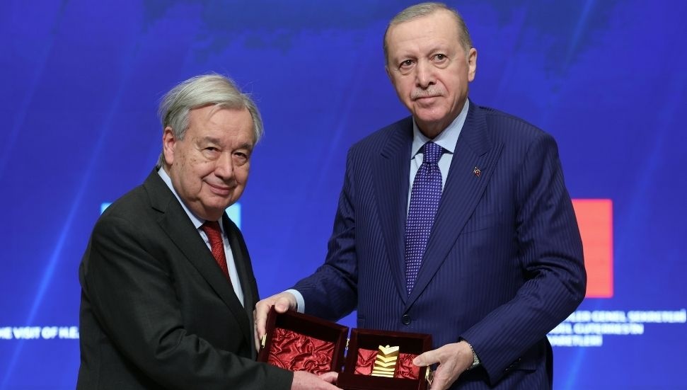 Erdoğan, Guterres'e Atatürk Uluslararası Barış Ödülü’nü Takdim Etti