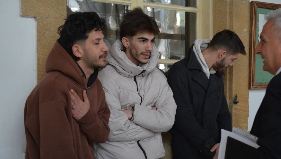 Minareliköy'de 78 gram uyuşturucu ile yakalanan 3 zanlıdan 2'si serbest