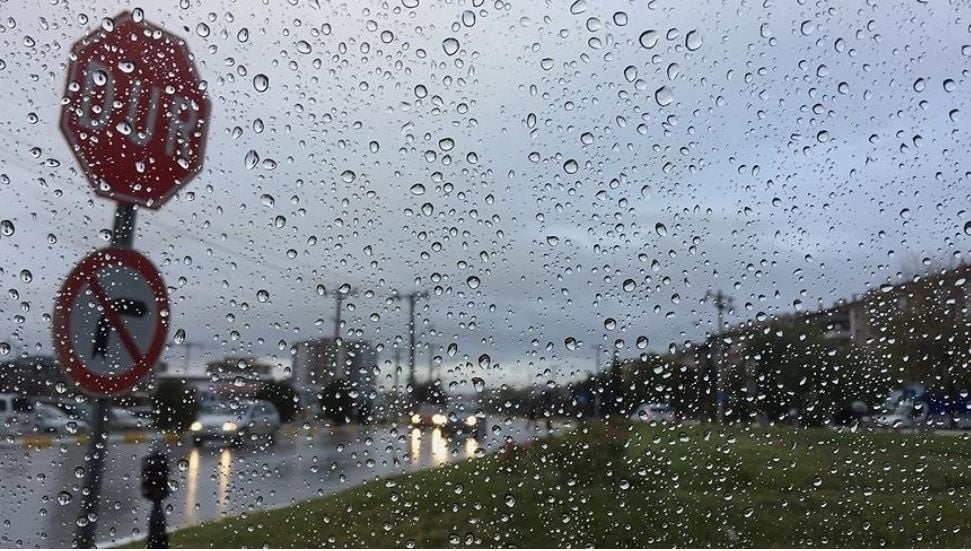 Meteoroloji'den Fırtına ve Kuvvetli Sağanak Yağış Uyarısı