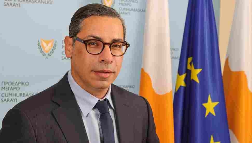 Rum Dışişleri Bakanı Kombos, BAE'de Diplomatik Temaslarda Bulunacak