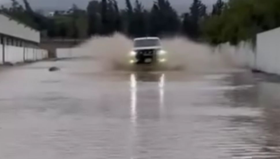 Lefke'de Su Taşkını: Baraj Seviyesi Yükseldi, Maç Ertelendi