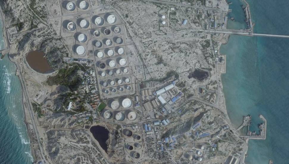 Hark Adası'nda ABD Saldırısına Rağmen Petrol Yüklemeleri Devam Ediyor