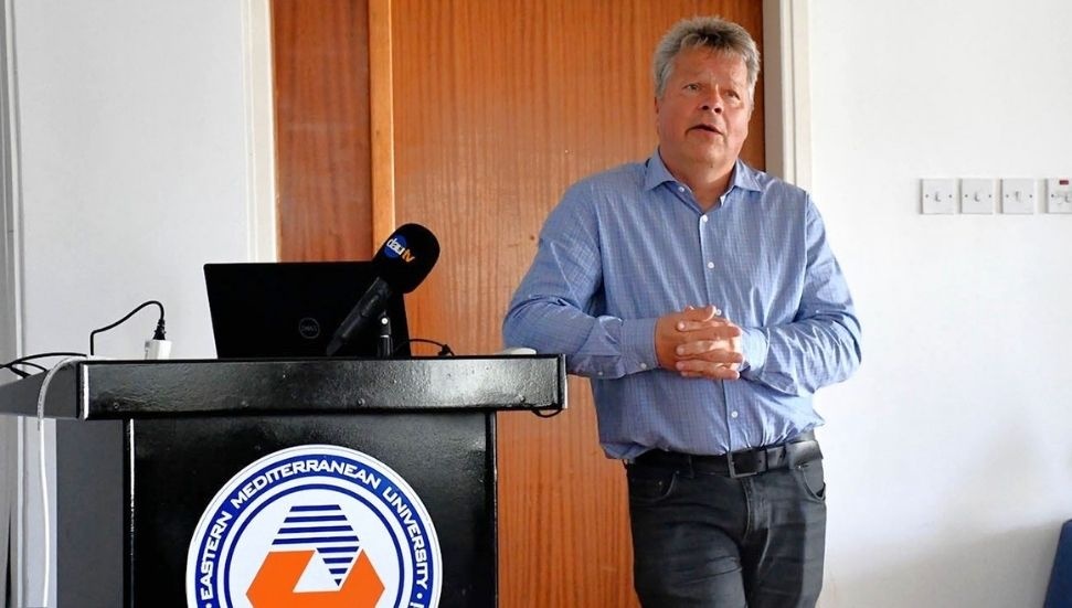 DAÜ'de Fiili Devletlerin Jeopolitik İnşası Semineri Düzenlendi